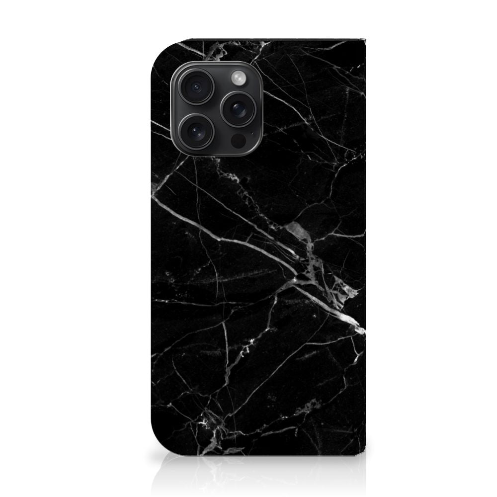 iPhone 15 Pro Max Standcase Marmer Zwart - Origineel Cadeau Vader in stijlvol zwart marmer design.