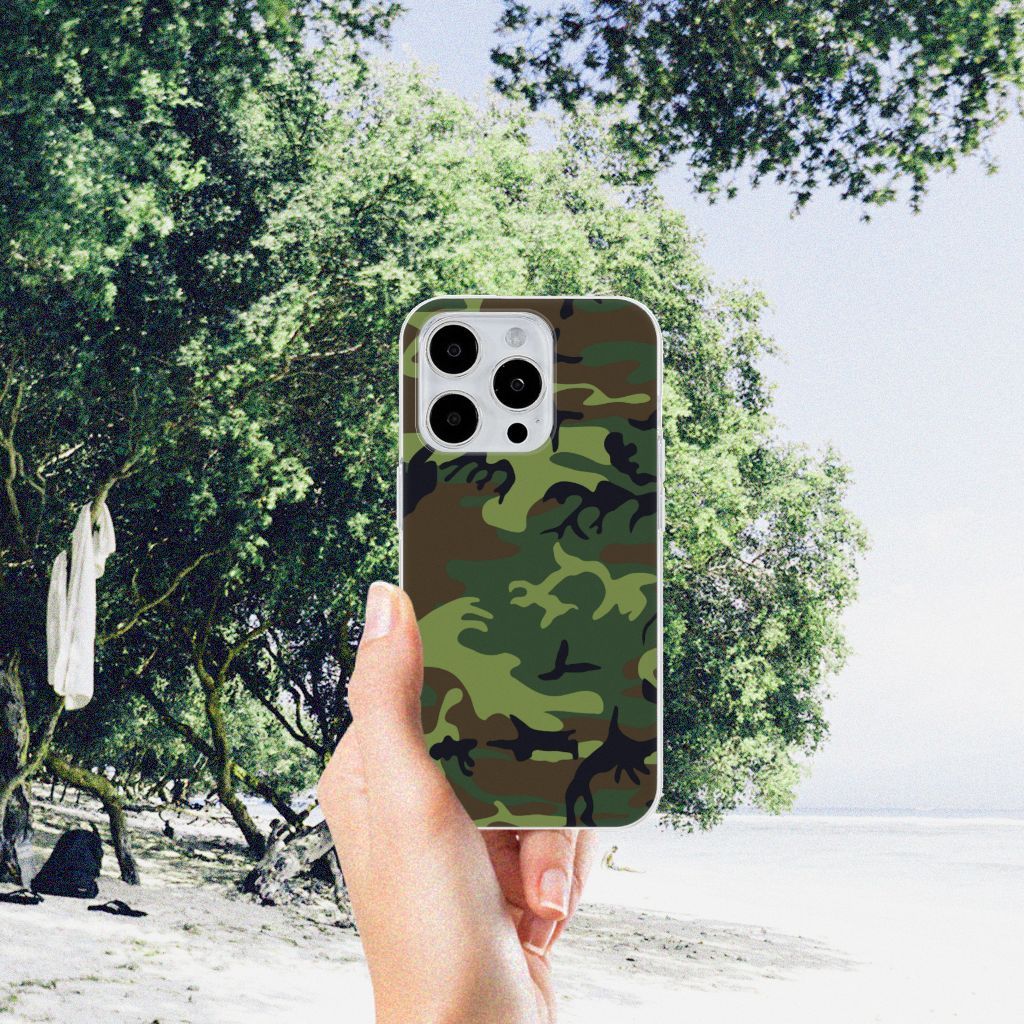 iPhone 15 Pro Max TPU bumper Army Dark met camouflagepatroon in groene tinten 🌲