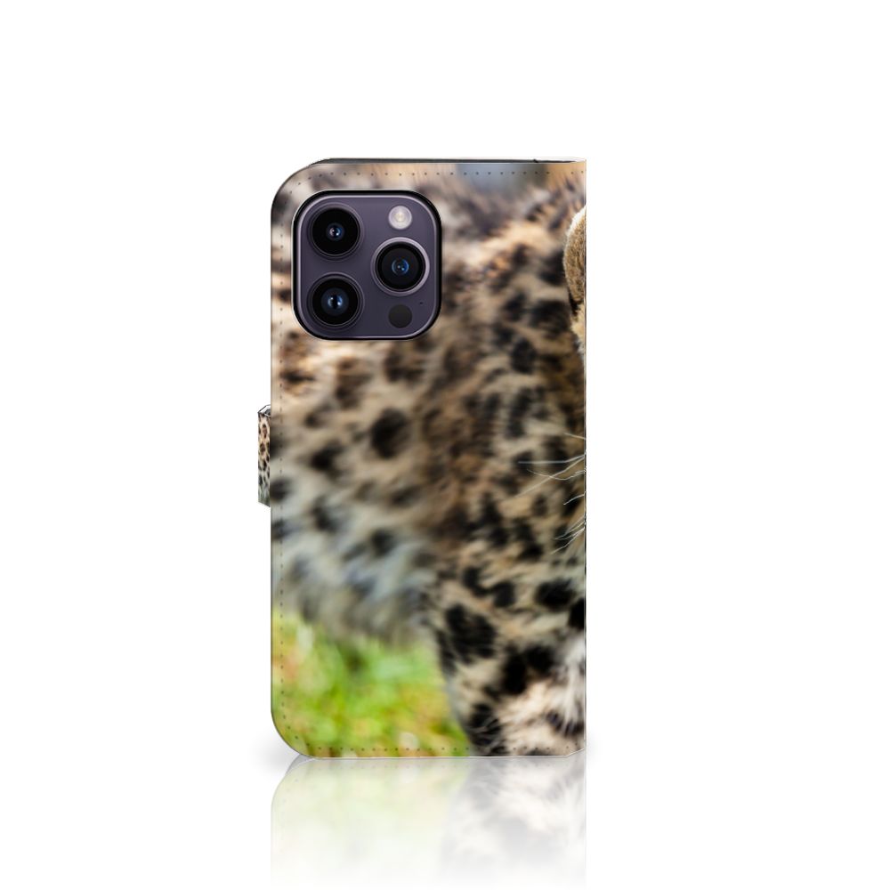 iPhone 15 Pro Max Telefoonhoesje met Pasjes Baby Luipaard met schattig luipaard ontwerp 🐆.