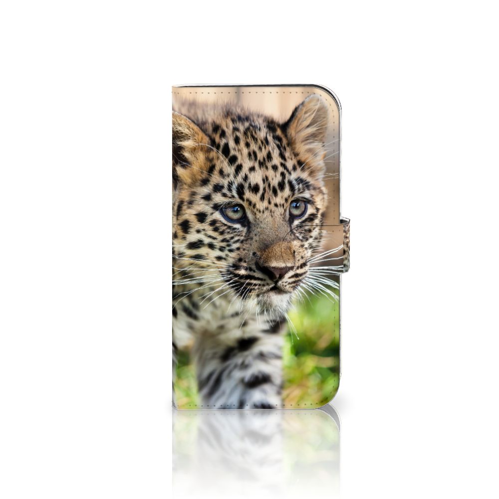 iPhone 15 Pro Max Telefoonhoesje met Pasjes Baby Luipaard met schattige luipaardwelp 🐆