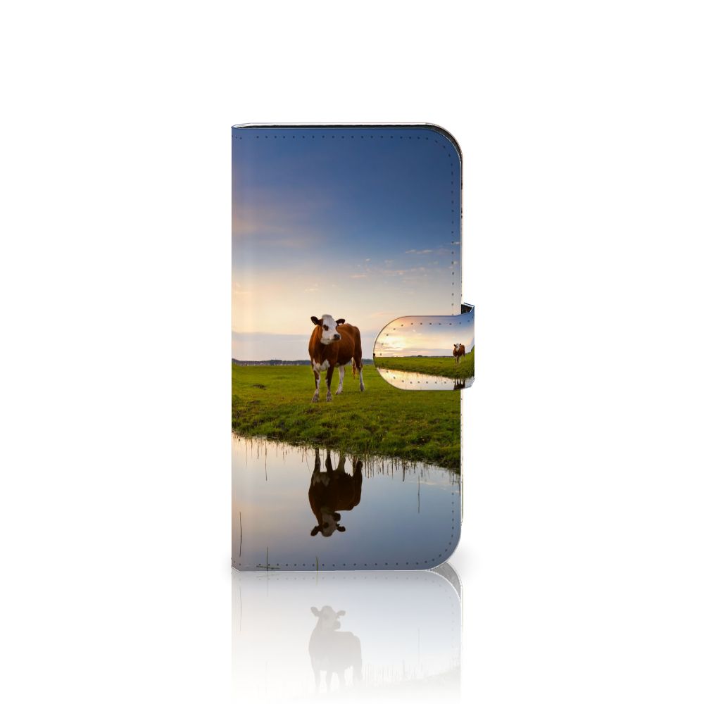 iPhone 15 Pro Telefoonhoesje met Pasjes Koe met afbeelding van een koe in een weiland