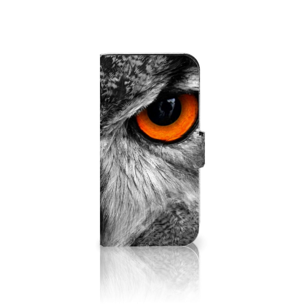 iPhone 15 Pro Telefoonhoesje met Pasjes Uil met oog van een uil in zwart-wit met oranje. 🦉