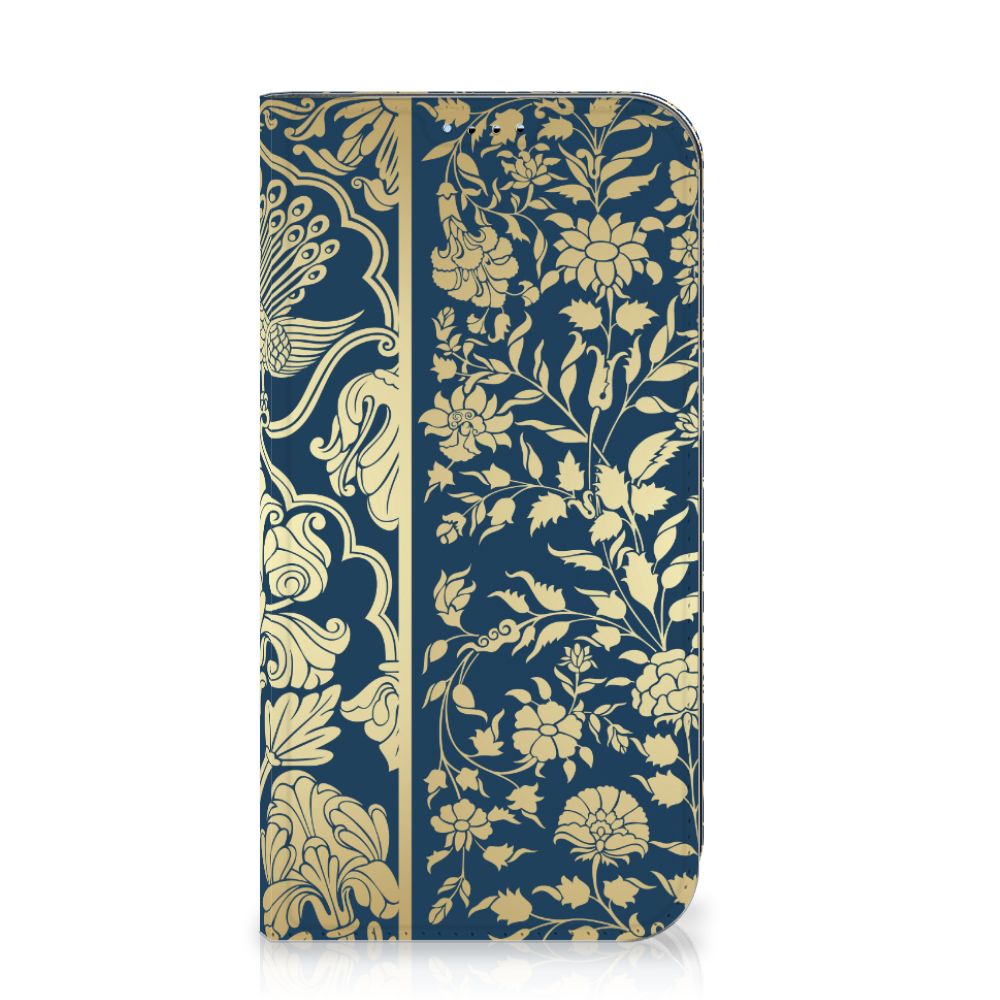 iPhone 15 Smart Cover Beige Flowers met chique bloemenprint op donkerblauwe achtergrond 🌼.