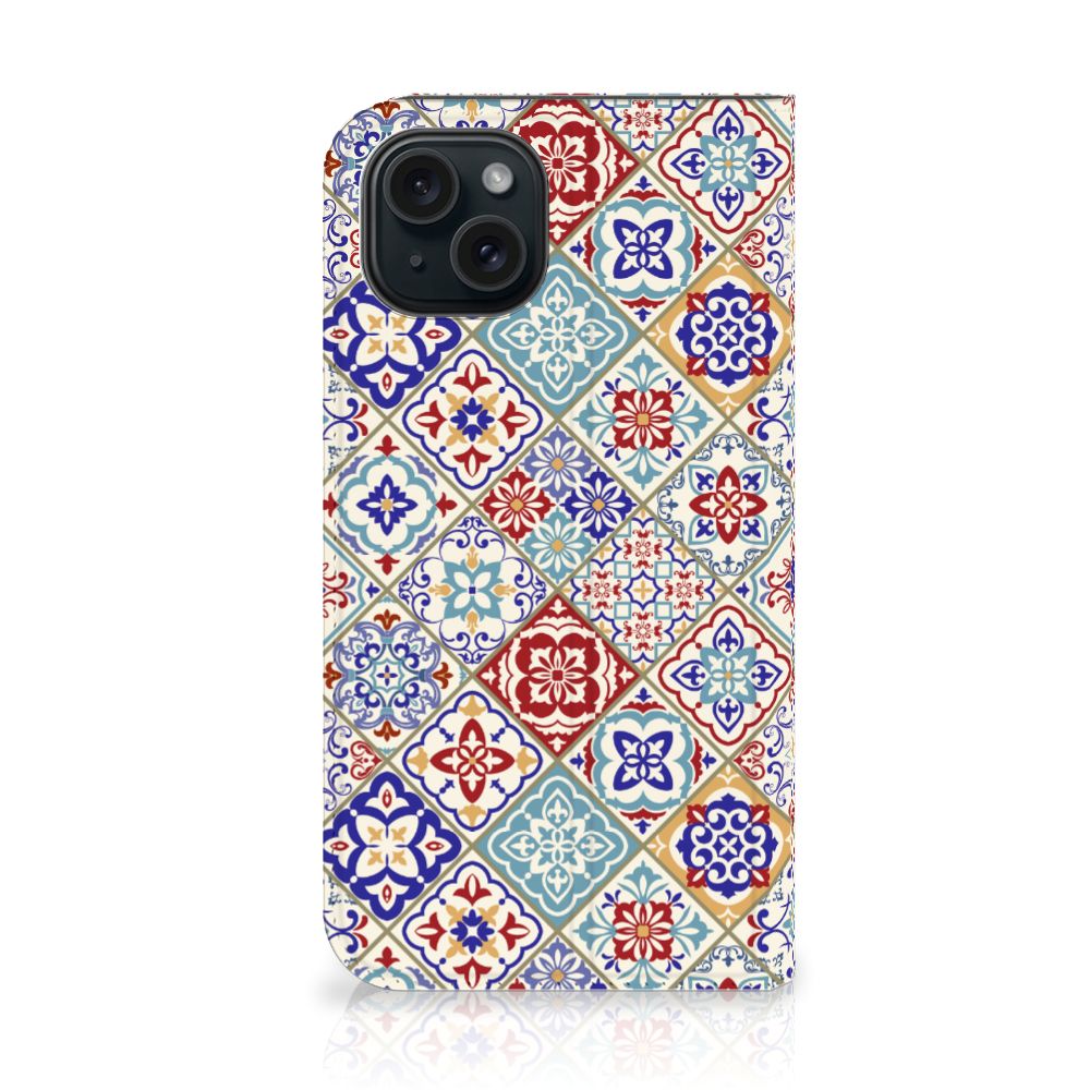 iPhone 15 Standcase Tiles Color met prachtig patroon in mooie kleuren en geometrische vormen. 🎨