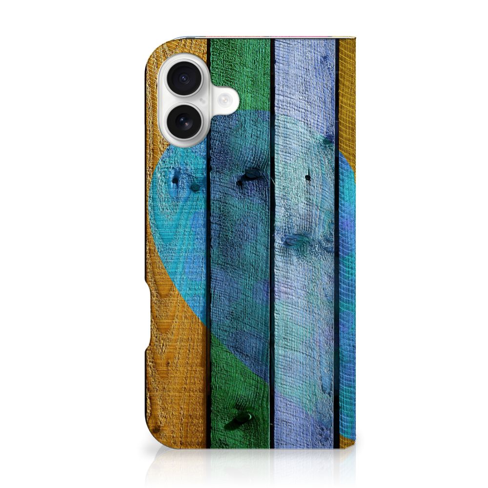 iPhone 16 Plus Book Wallet Case Wood Heart design kleurig aanzicht