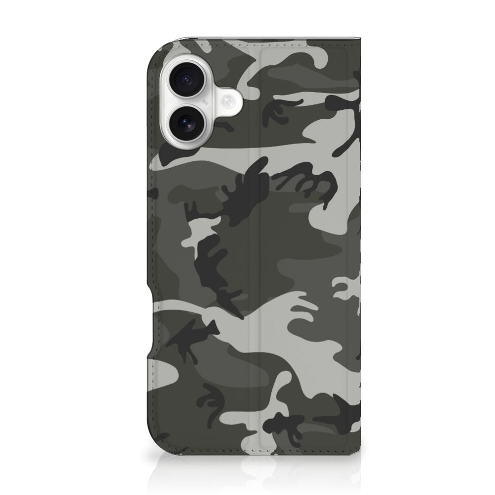 iPhone 16 Plus Hoesje met Magneet Army Light camouflage design voorkant