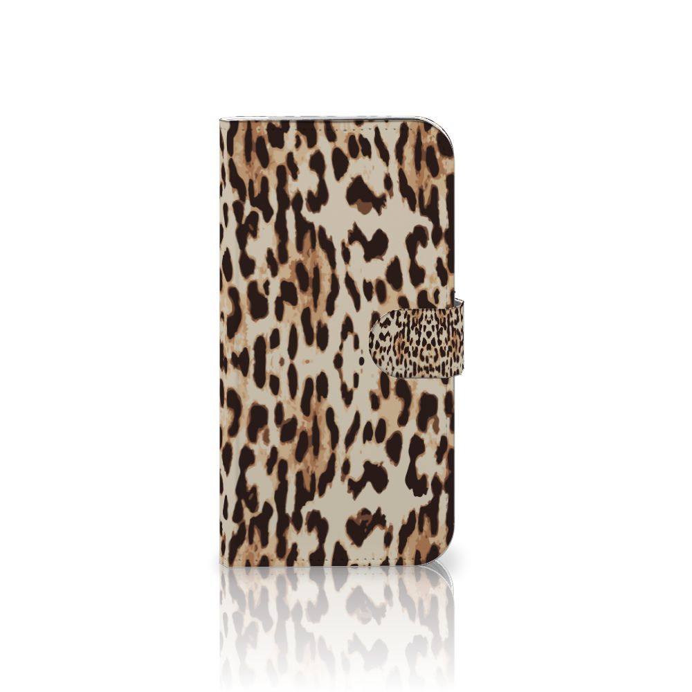 iPhone 16 Plus Telefoonhoesje met Pasjes Leopard hoesje dierenprint vooraan