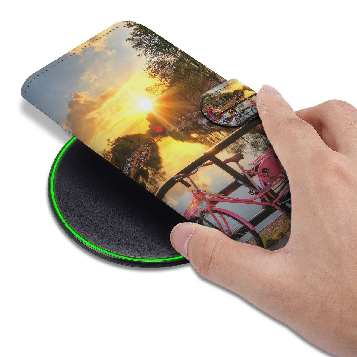 In de hand: iPhone 18 Pro Max in het kleurrijke kunstleren hoesje Amsterdamse Grachten