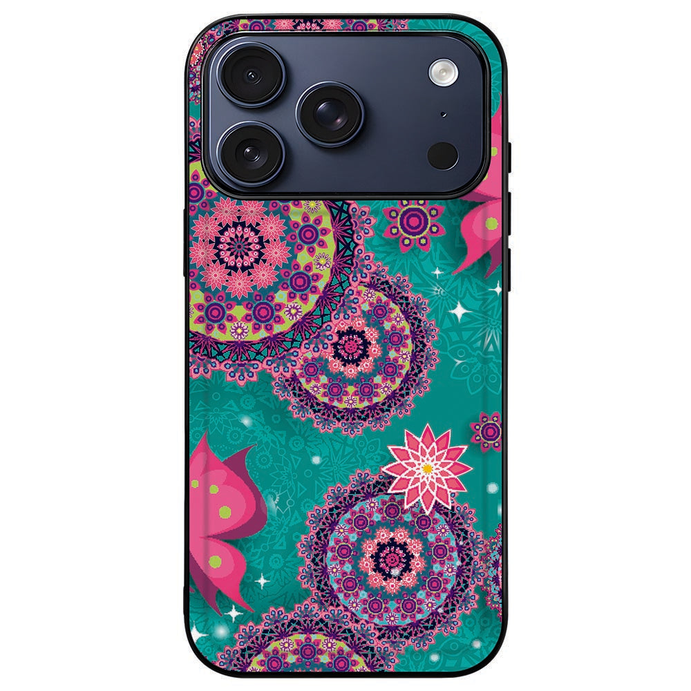 iPhone 18 Pro gestoken in het Cirkels en Vlinders hoesje, gezien vanaf de achterkant