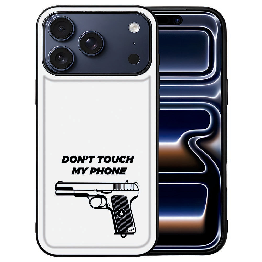 Zwarte pistooltekening met Don't Touch My Phone op het witte iPhone 18 Pro hoesje Pistol DTMP