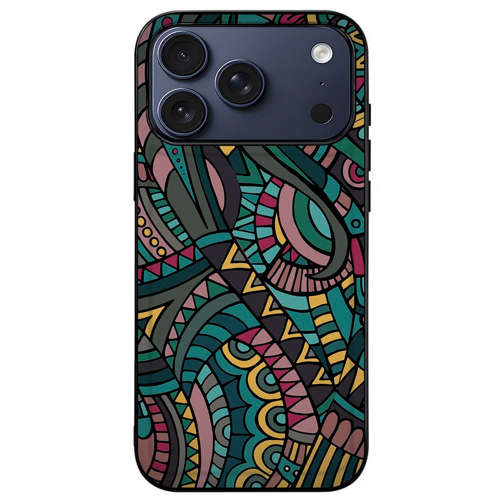 iPhone 18 Pro Max in het Aztec hoesje met zigzagpatroon en vrijgehouden camera