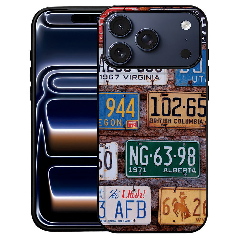 Back cover iPhone 18 Pro Max Kentekenplaten, collage van verweerde vintage platen op de achterkant