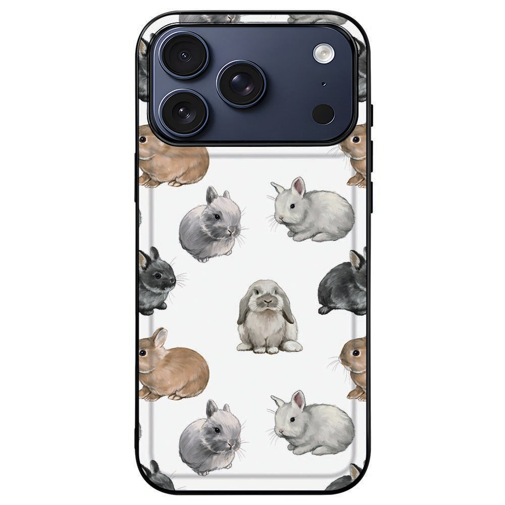 iPhone 18 Pro Max in het Konijntjes hoesje met de konijnenprint achterop
