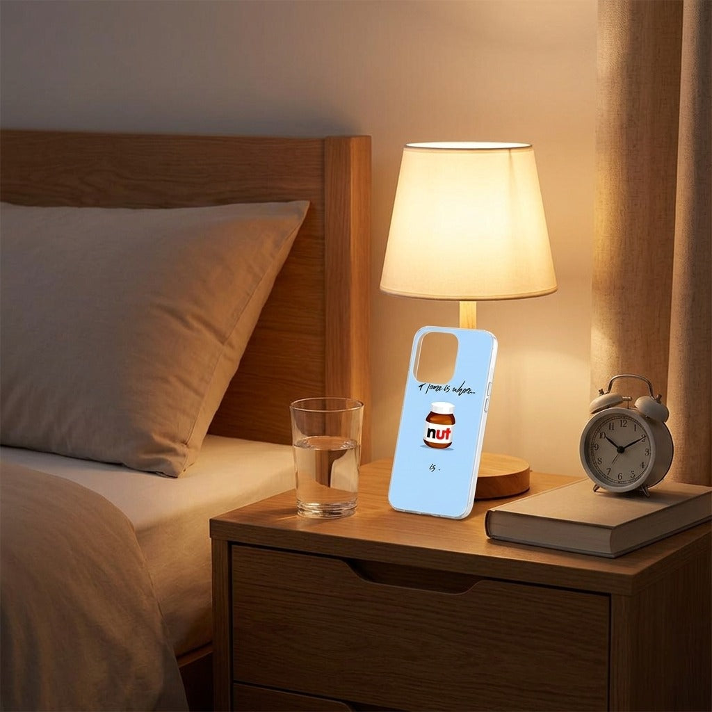 Siliconen hoesje OPPO Reno15 Nut Home - lifestyle foto in huiselijke setting