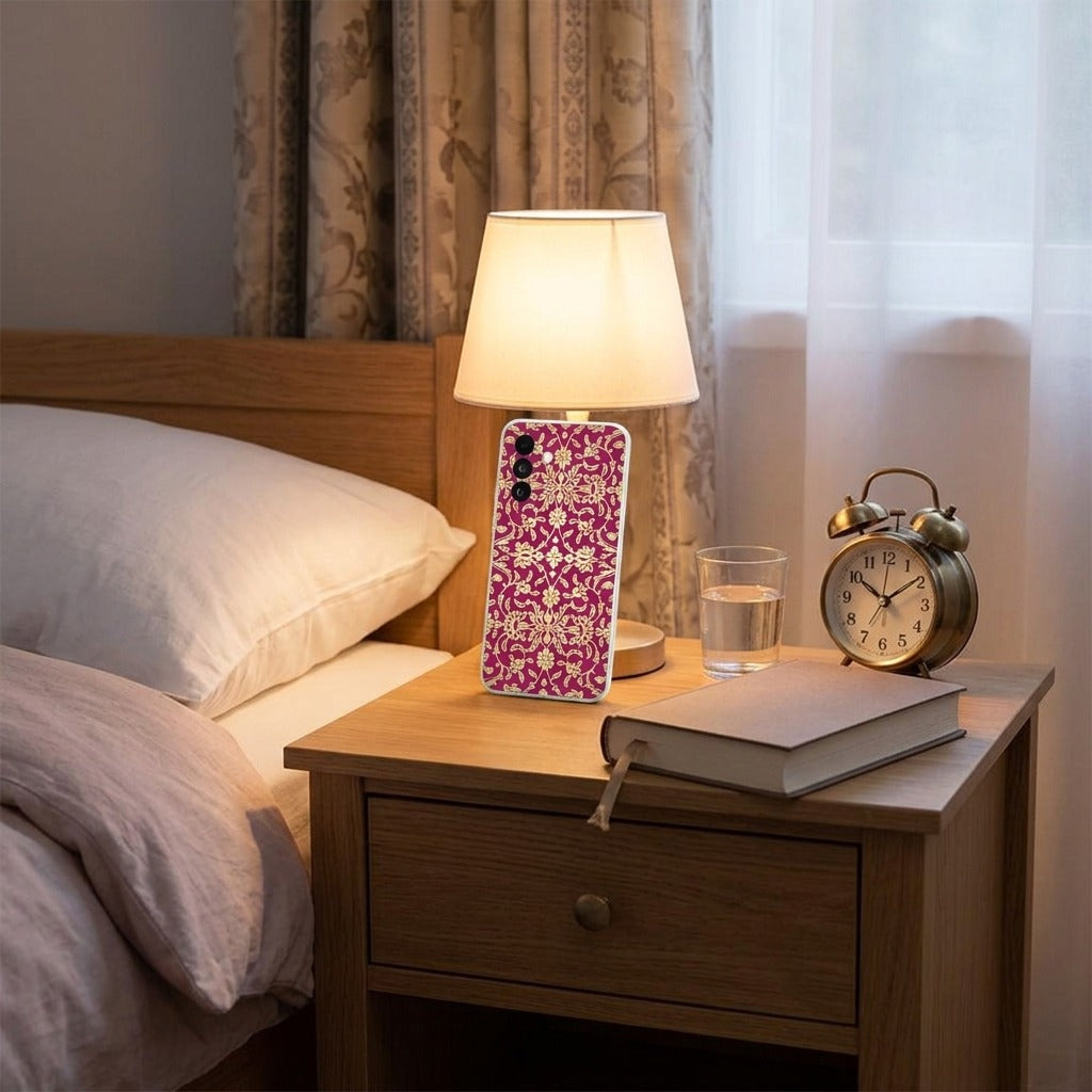 Samsung Galaxy A27 TPU hoesje Barok Pink - lifestyle foto in huiselijke setting