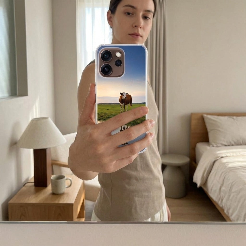 Siliconen hoesje OPPO Reno15 Pro Koe - lifestyle foto