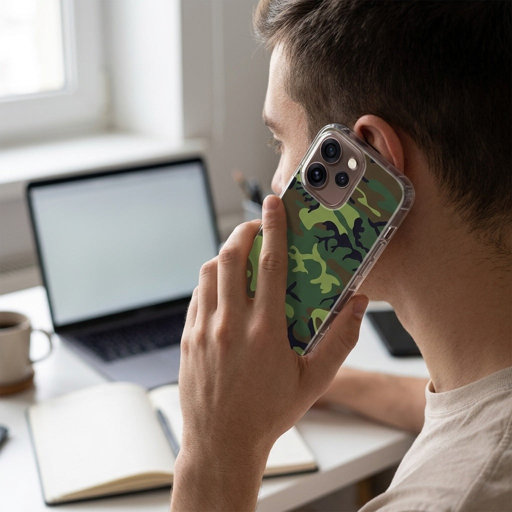 TPU Hoesje OPPO Reno15 Pro Army Dark - lifestyle foto