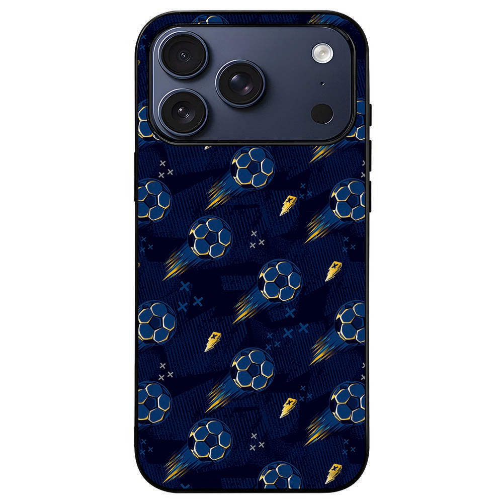 iPhone 18 Pro Max in het blauwe Voetbal hoesje, camera-eiland binnen de verhoogde zwarte rand